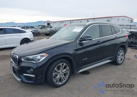 2017 BMW X1 xDrive28I z USA, uszkodzony, nr VIN WBXHT3Z30H4A52084